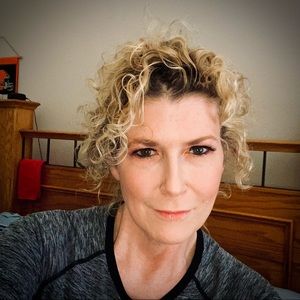 Meet your Posher, Charlene